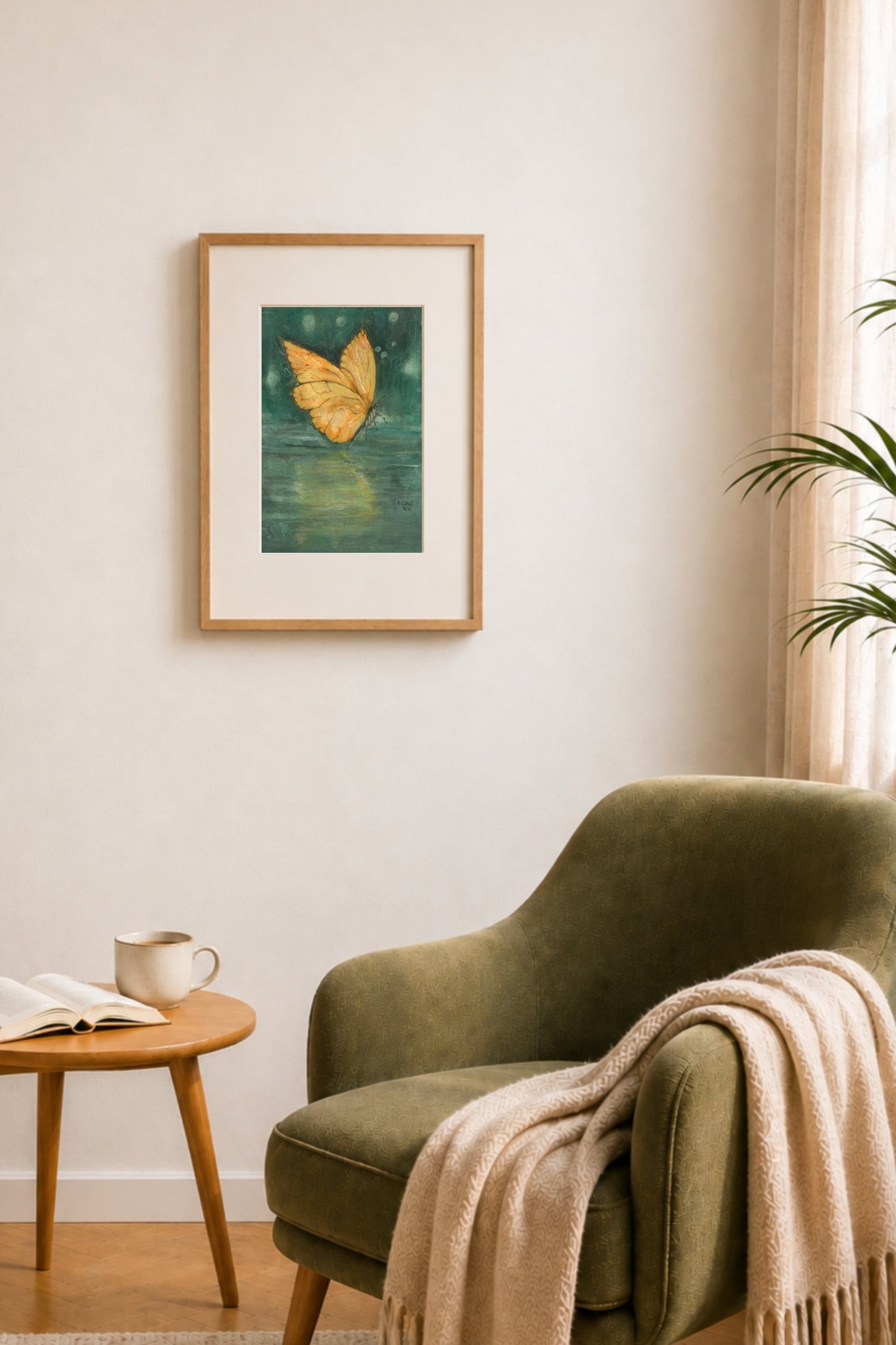 Fine Art Print "Schimmer" mit Schmetterling von Nicole Göbel als Wandbild im Wohnraum.