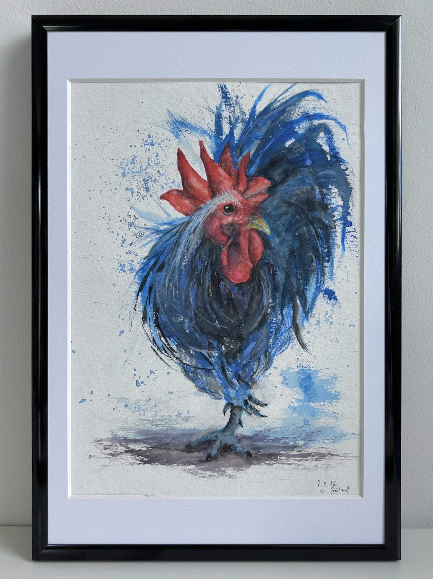 Originalkunst blauer Hahn als Aquarell "Aufbruch" von Nicole Göbel im Rahmen.