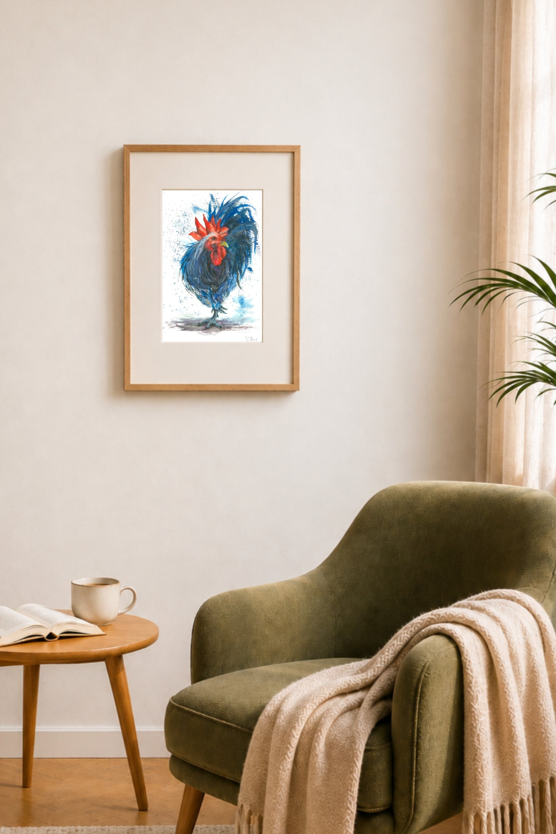 Fine Art Print "Aufbruch" mit einem blauen Hahn von Nicole Göbel als Wandbild im Wohnraum.