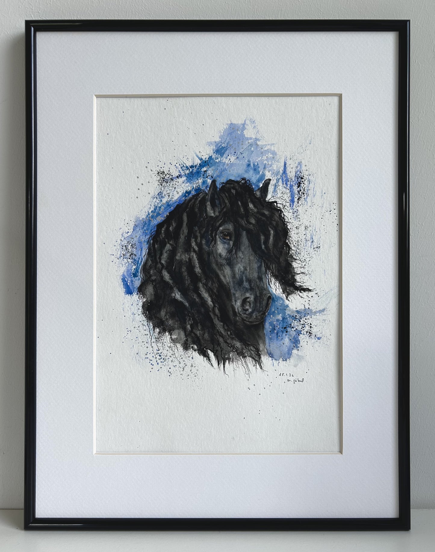 Originalkunst Pferd als Friese im Aquarell "Würde" von Nicole Göbel im Rahmen.