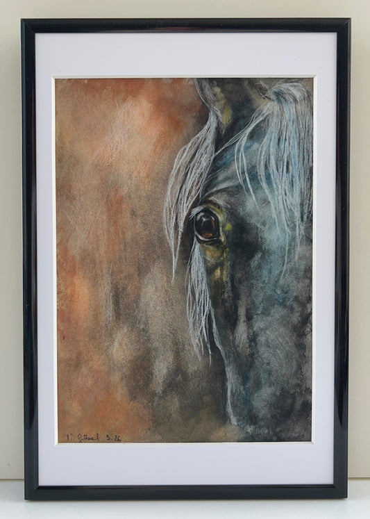 Originalkunst Pferd als Schimmel im Aquarell "Begegnung" von Nicole Göbel im Rahmen.