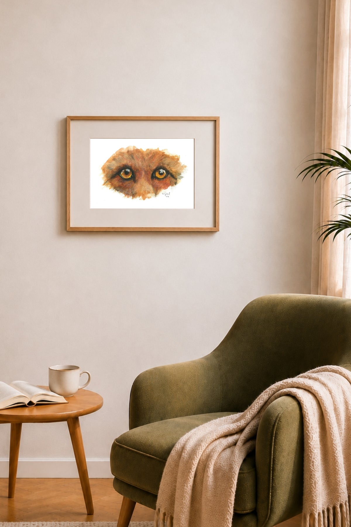 Fine Art Print "Gespür" mit Fuchsaugen von Nicole Göbel als Wandbild im Wohnraum.