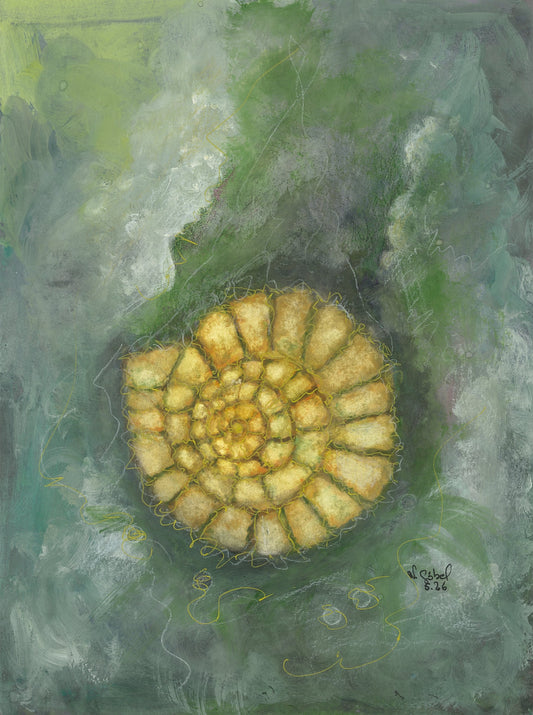 Fine Art Print nach dem Aquarell „Zeitenlauf“ von Nicole Göbel: goldene spiralförmige Blütenform auf tiefgrünem Grund